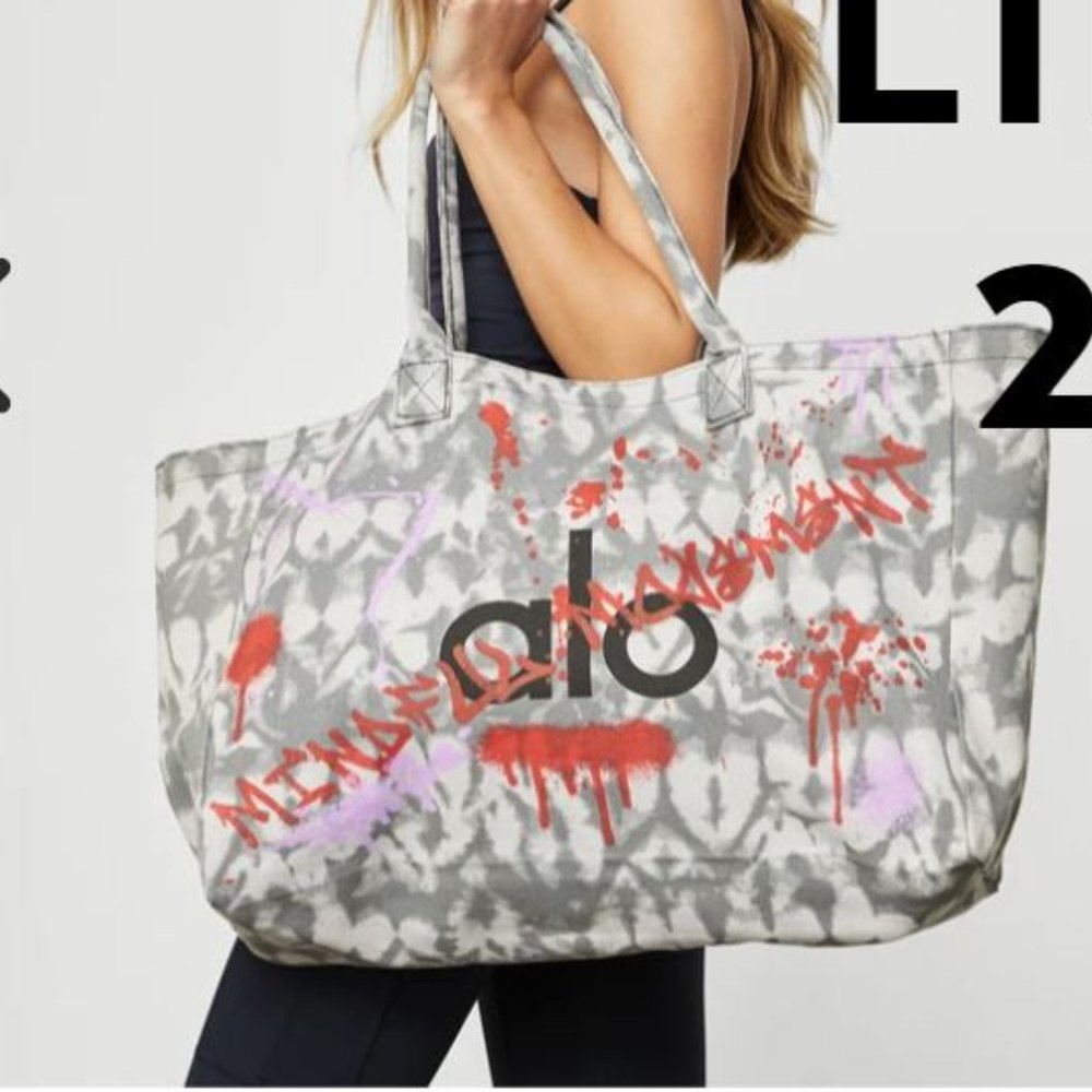 Alo Yoga Limited Edition 2020 Shopper Tote NIB